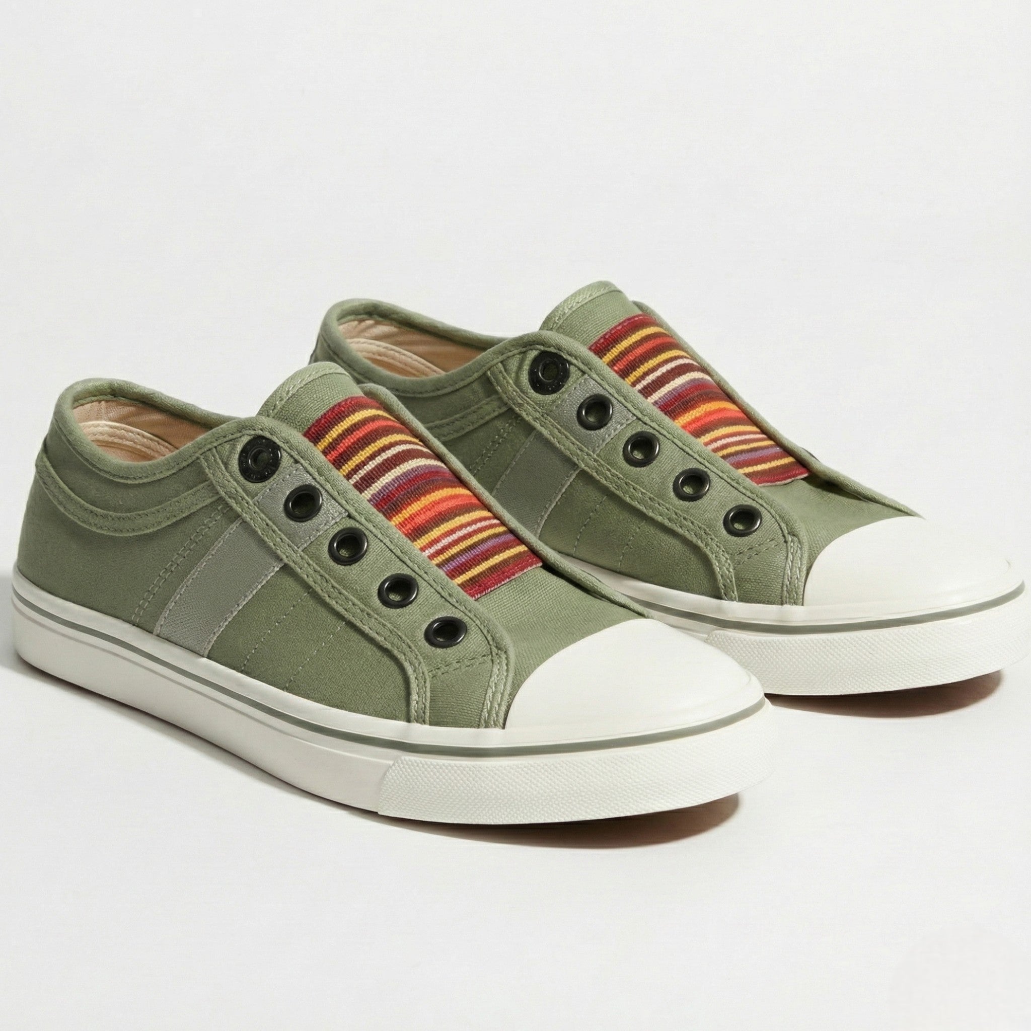 Damskie płócienne sneakersy wsuwane z okrągłym noskiem