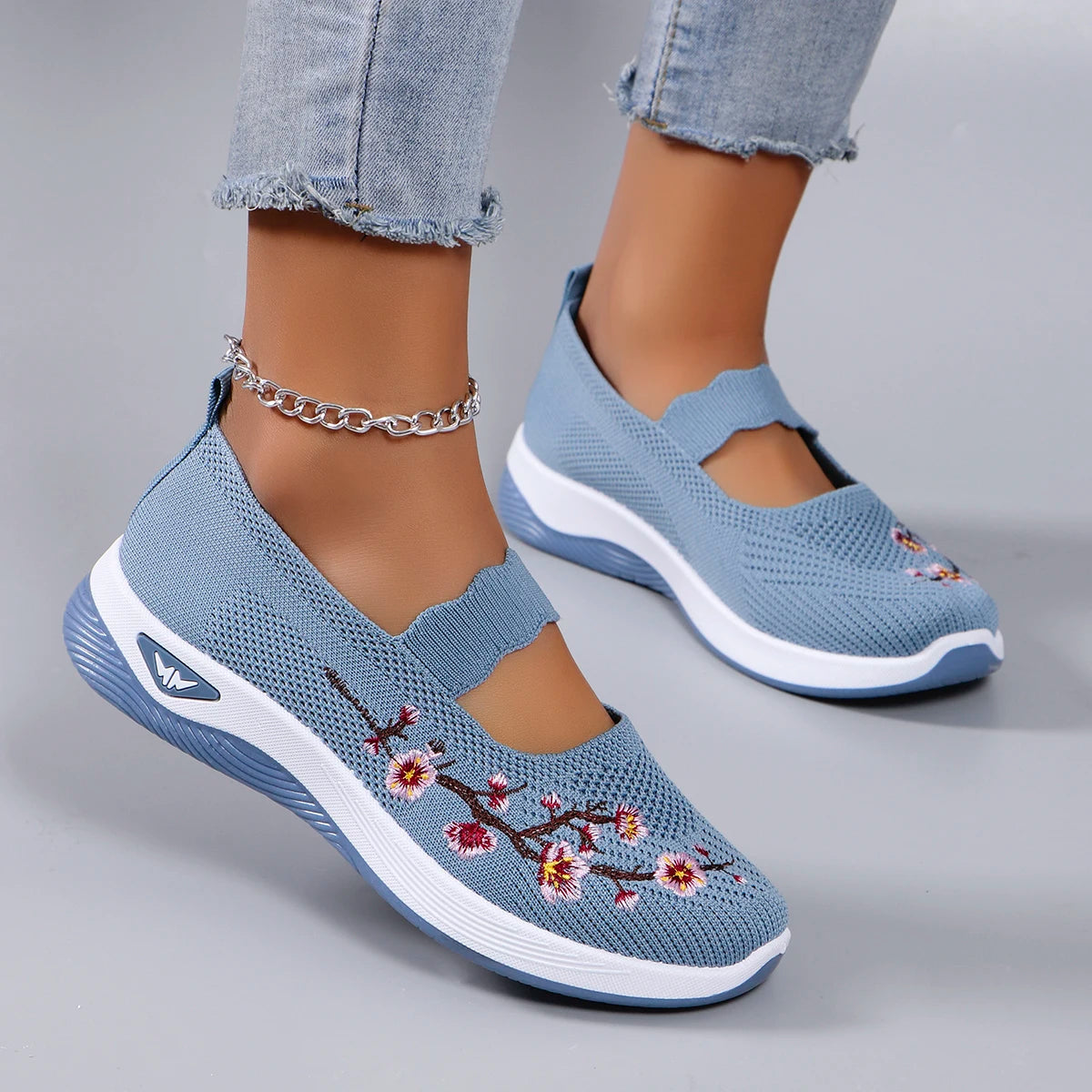 Women's Summer Breathable Mesh Casual Sports Shoes