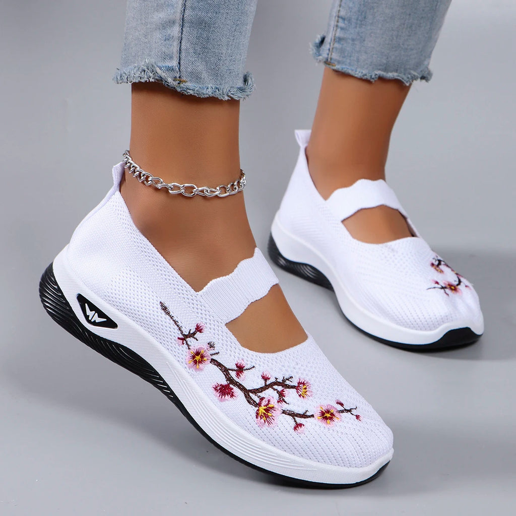 Women's Summer Breathable Mesh Casual Sports Shoes