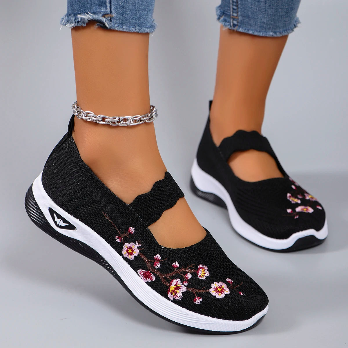 Women's Summer Breathable Mesh Casual Sports Shoes