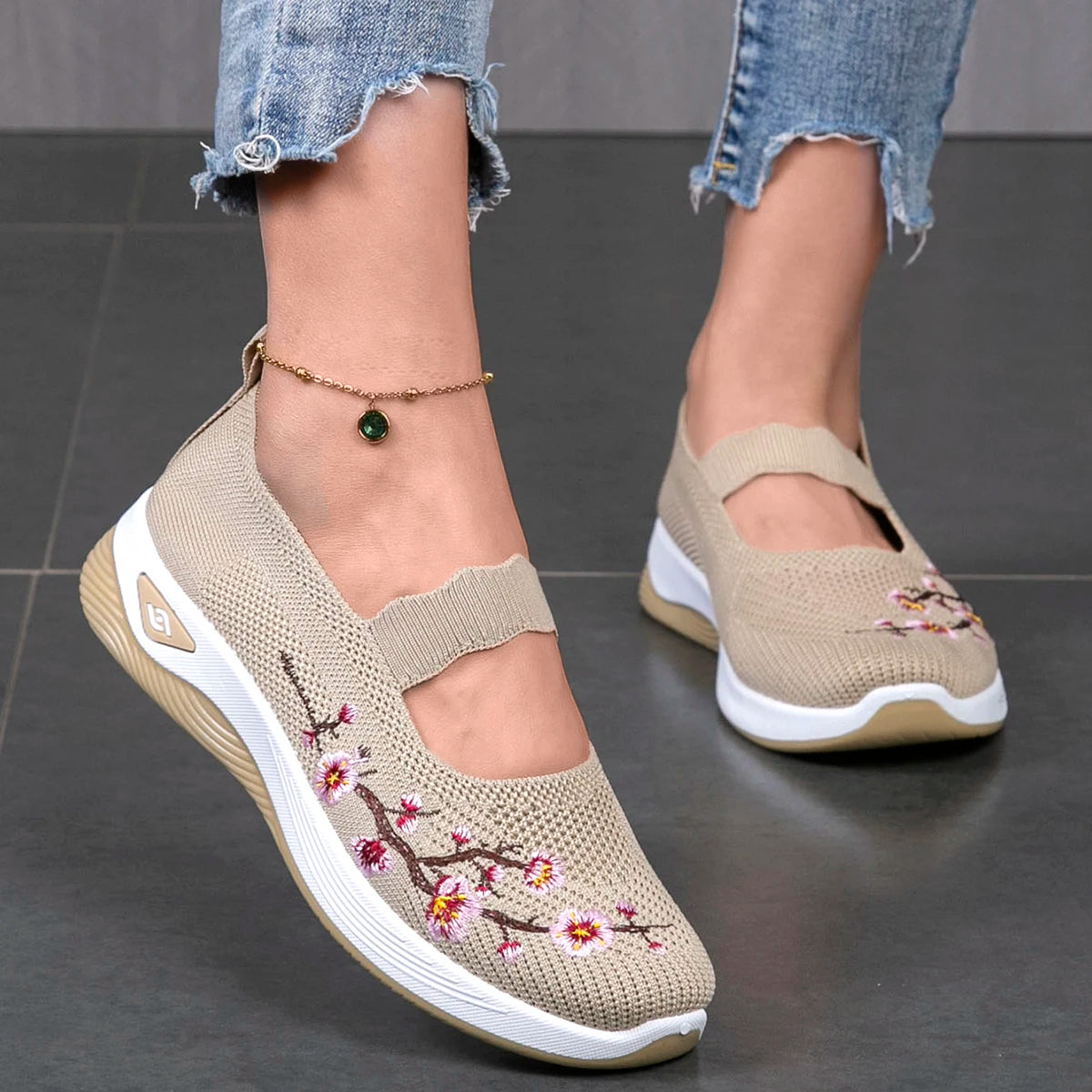 Women's Summer Breathable Mesh Casual Sports Shoes